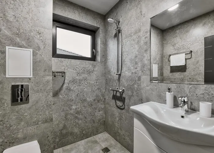 Marina Bay Kraymorie * Burgas City