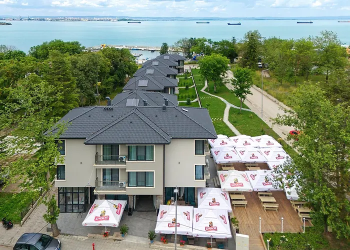 Marina Bay Kraymorie Apartment Burgas City